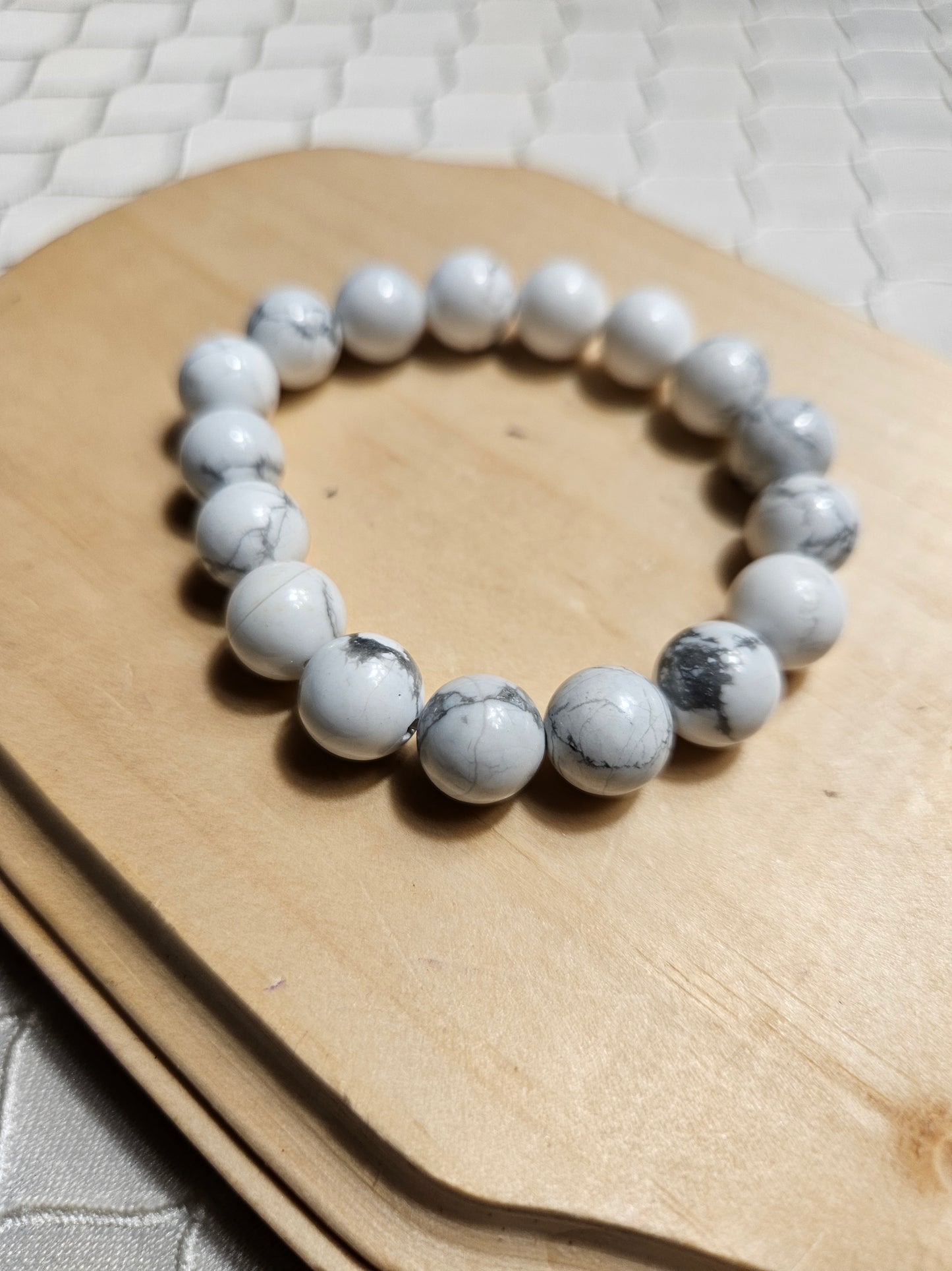 White Howlite Crystal Beaded Bracelet